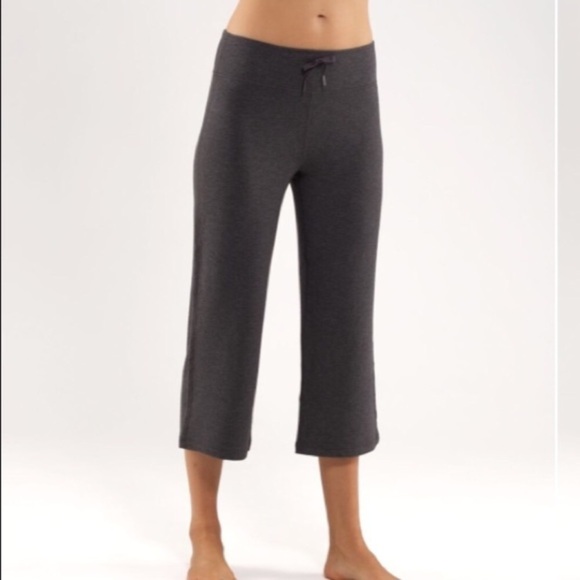 Lululemon Relaxed fit cropped Modal Lounge pant - Picture 7 of 8